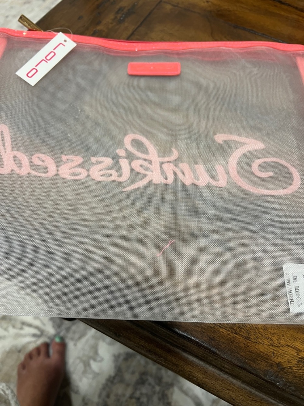 Sunkissed Mesh Cosmetic Pouch - Coral Trim - Picture 4 of 4